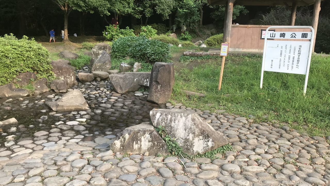山崎公園のじゃぶじゃぶ池
