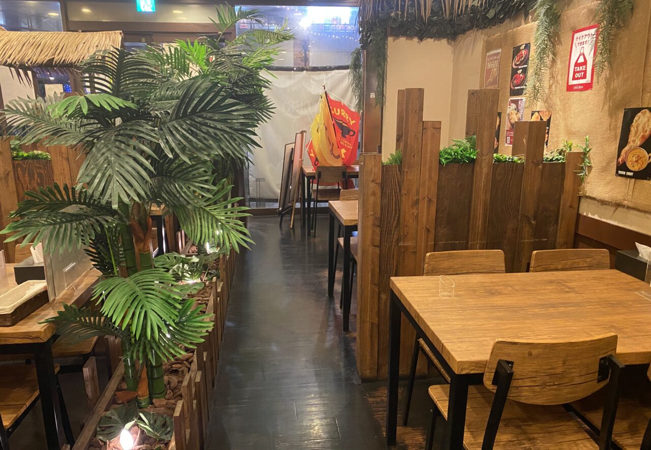 クレイジースパイス店内