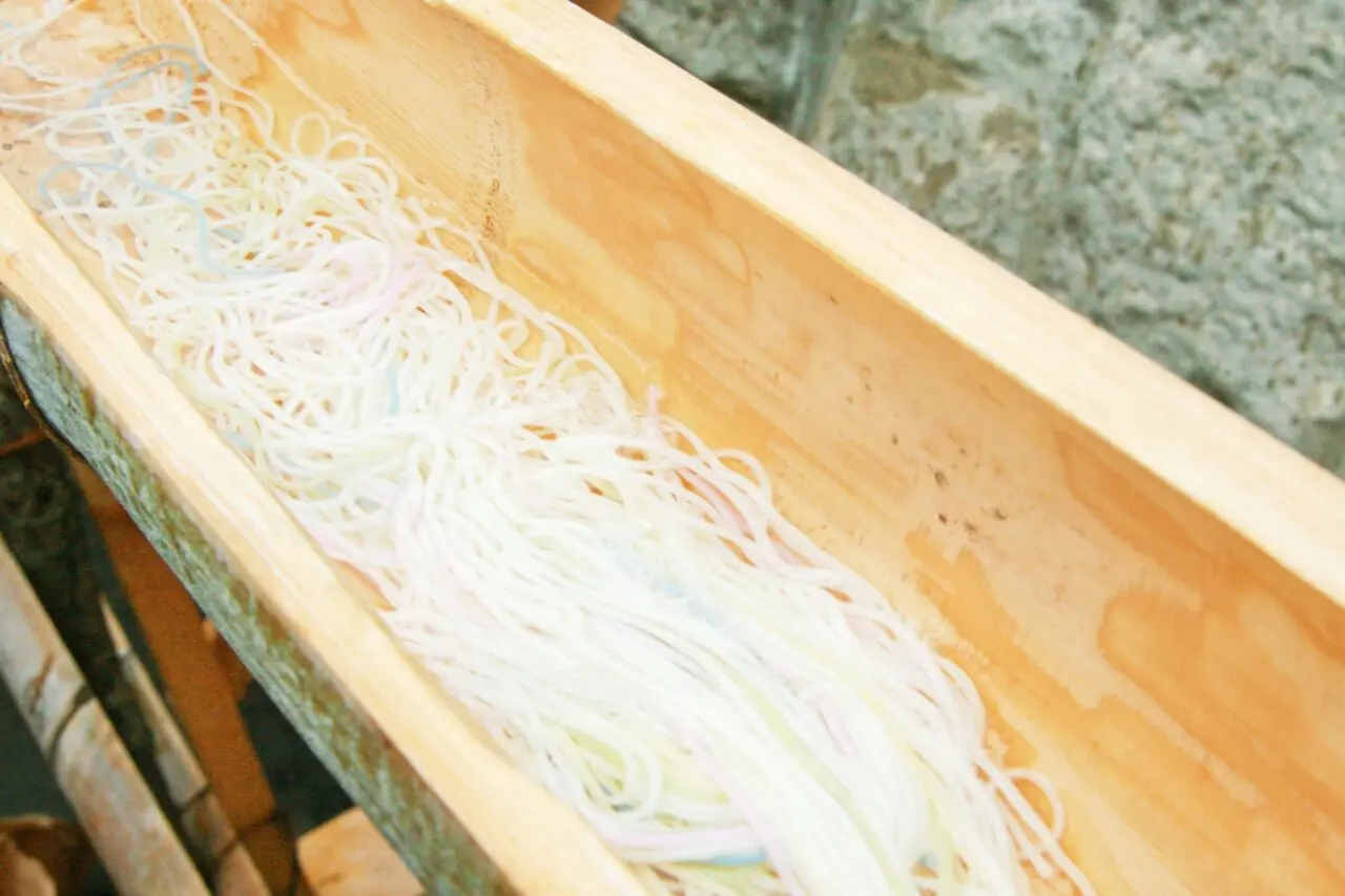 ちょっ蔵市流しそうめん