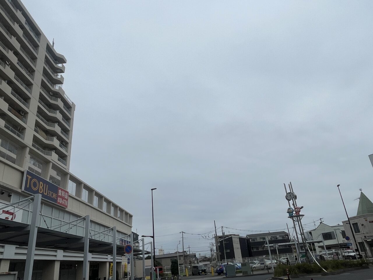 鶴瀬駅西口ロータリー
